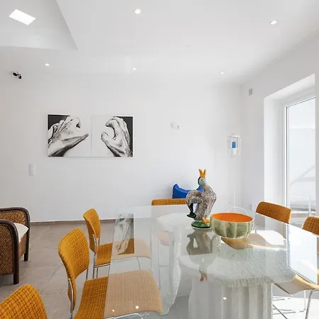 Casa Largo Da Mo 公寓 *